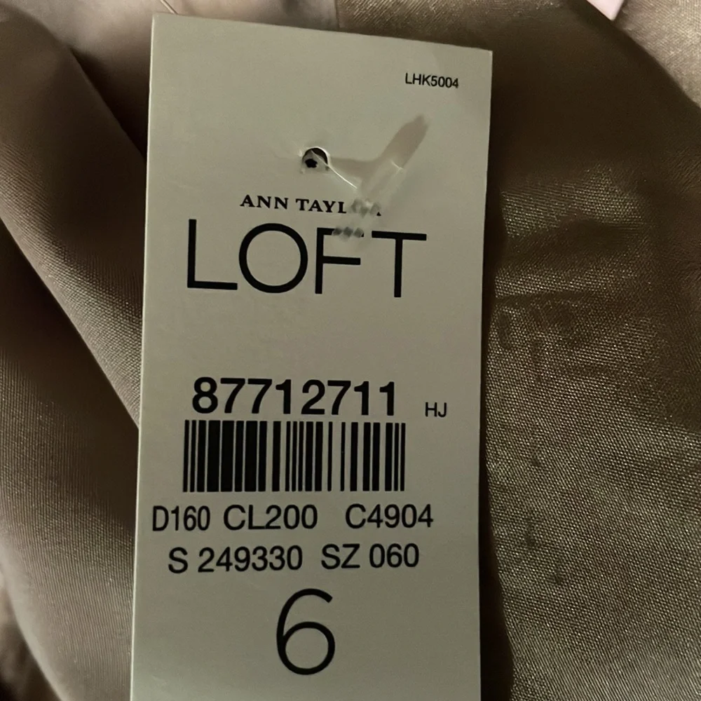 Loft mini skirt - Picture 3 of 3